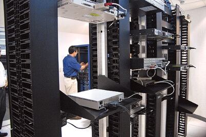 Maxcom: somos una pulga dado el mercado 