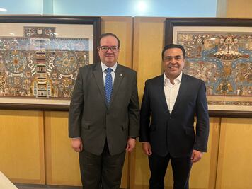 Luis Nava estrecha vínculos con rector de la UNAM