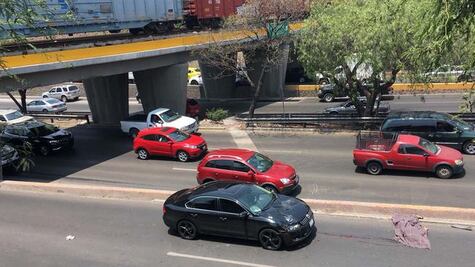 Migrante cae de ferrocarril y muere al instante