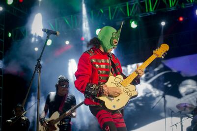 Alex Lora envía saludos a Donald Trump