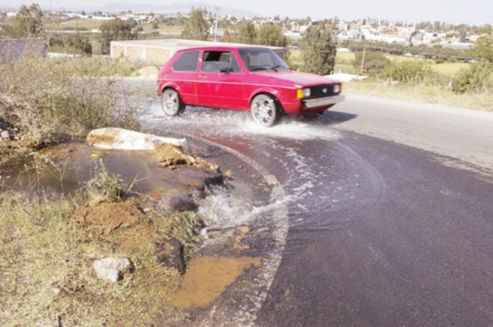 Tomas clandestinas de agua alcanzan 4%