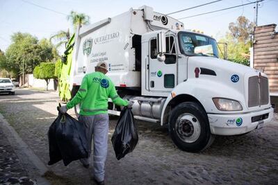 En semáforo naranja, crece colecta de basura en papeleras y reduce en casas