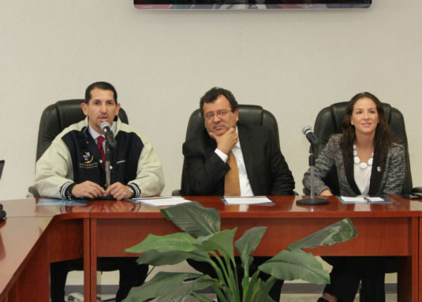 Anuncian 2° Carrera UAQ