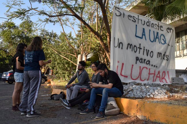 Analizarán matrícula de idiomas de la FCPyS de la UAQ