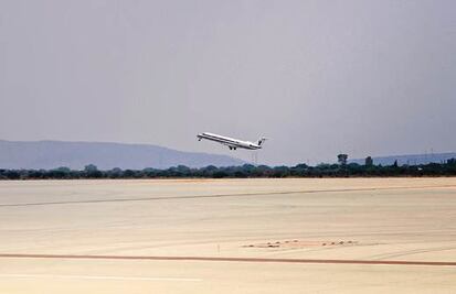 Mantiene impulso aeronáutica estatal