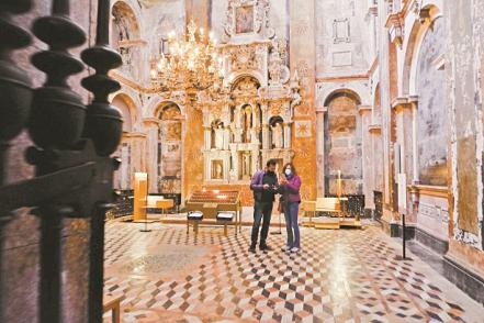 Peregrinos. Caminata a la tumba del apóstol Santiago  