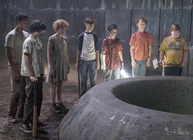 En el filme, unos niños emprenden la lucha contra el malvado payaso. (CORTESÍA)