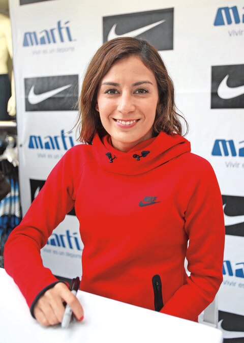 Paola alienta a los chavos a ‘moverse’