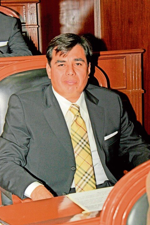 Denuncian falta de trabajo de legislador