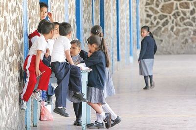 Llaman a papás a prevenir adicciones