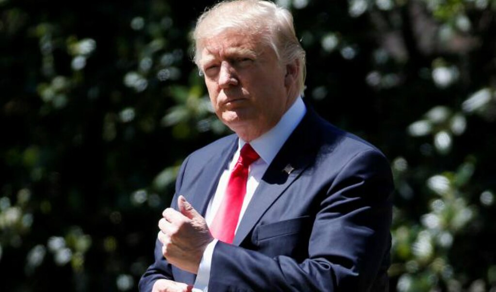 Trump firma orden para cambiar visas laborales para extranjeros