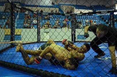 Gladiadores, la juventud se refugia en las Artes Marciales Mixtas