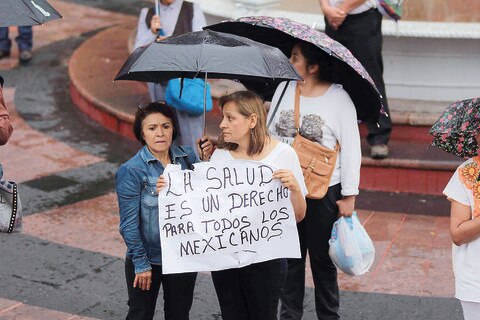 Colapsan calles contra reforma educativa 