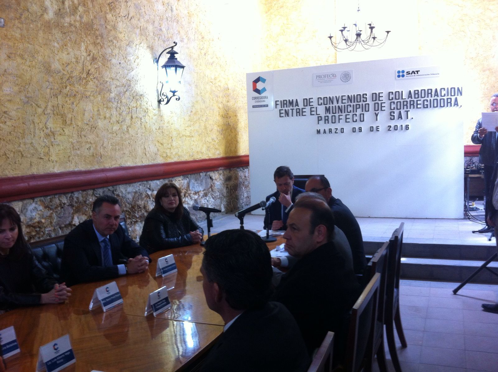 Firman convenio Corregidora con Profeco y SAT