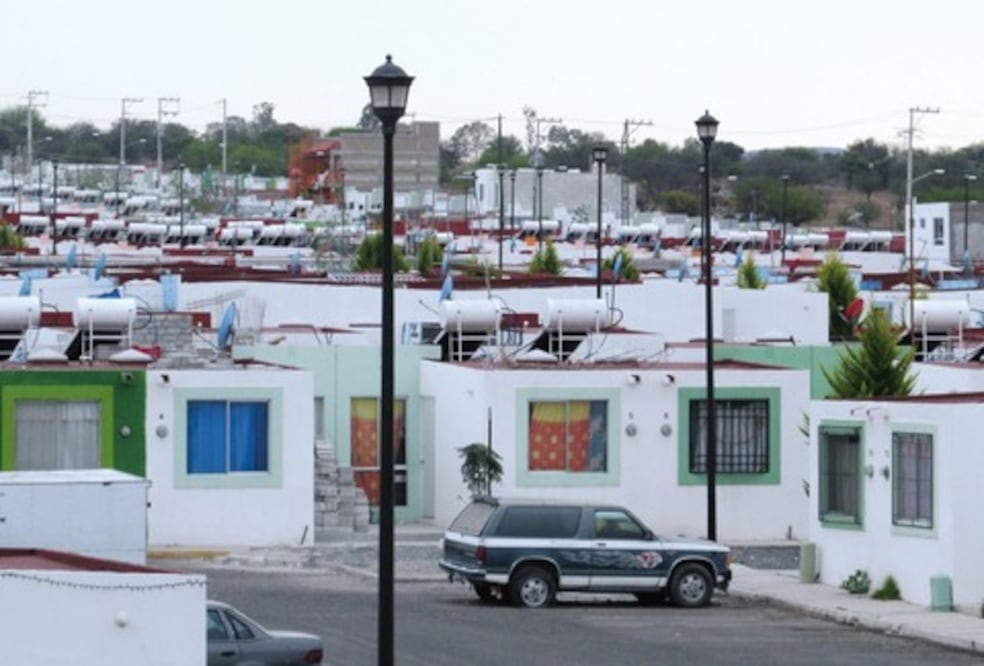 Aumentan 10% contratos en seguros