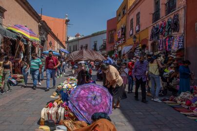 Comercio informal invade las calles del Centro Histórico