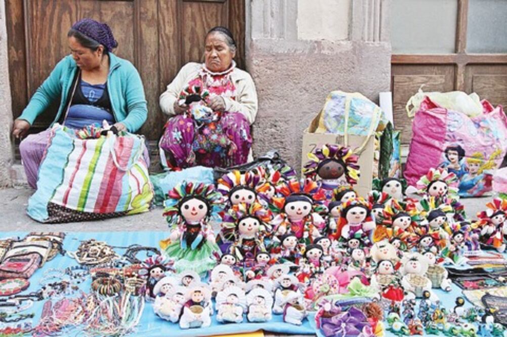 Alistan festival de muñecas artesanales