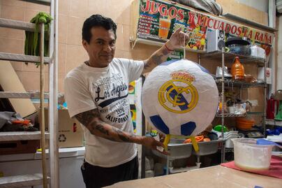 Piñatas: La imaginación es vital para crearlas