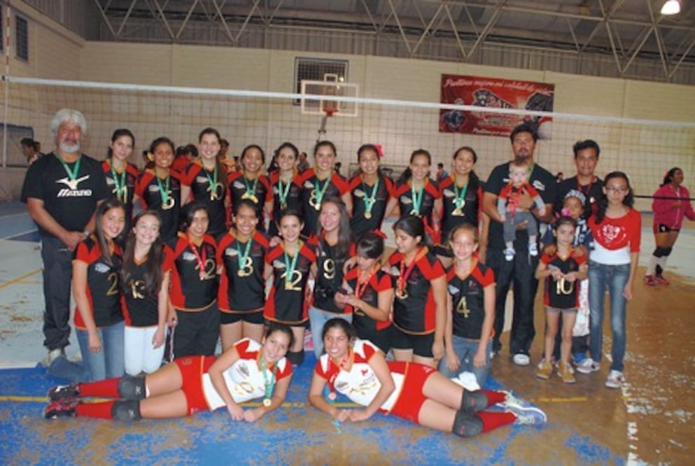 Panteras y Borregos se imponen en voleibol