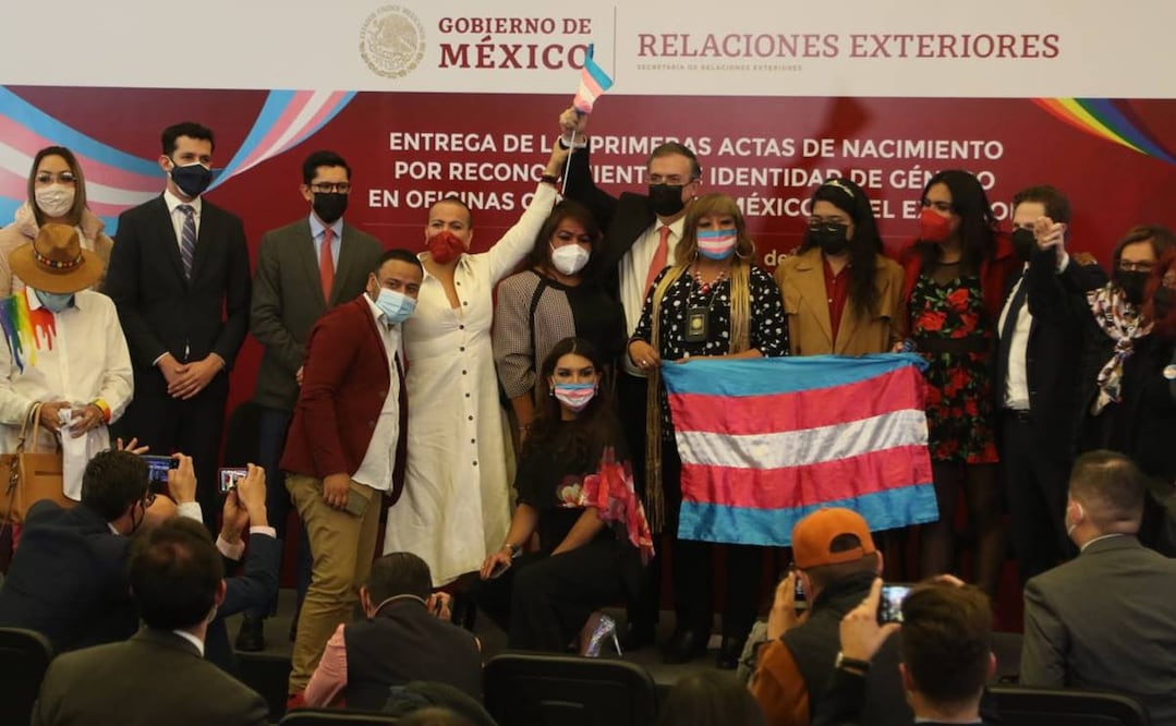 Entrega SRE actas de nacimiento con reconocimiento de identidad de género