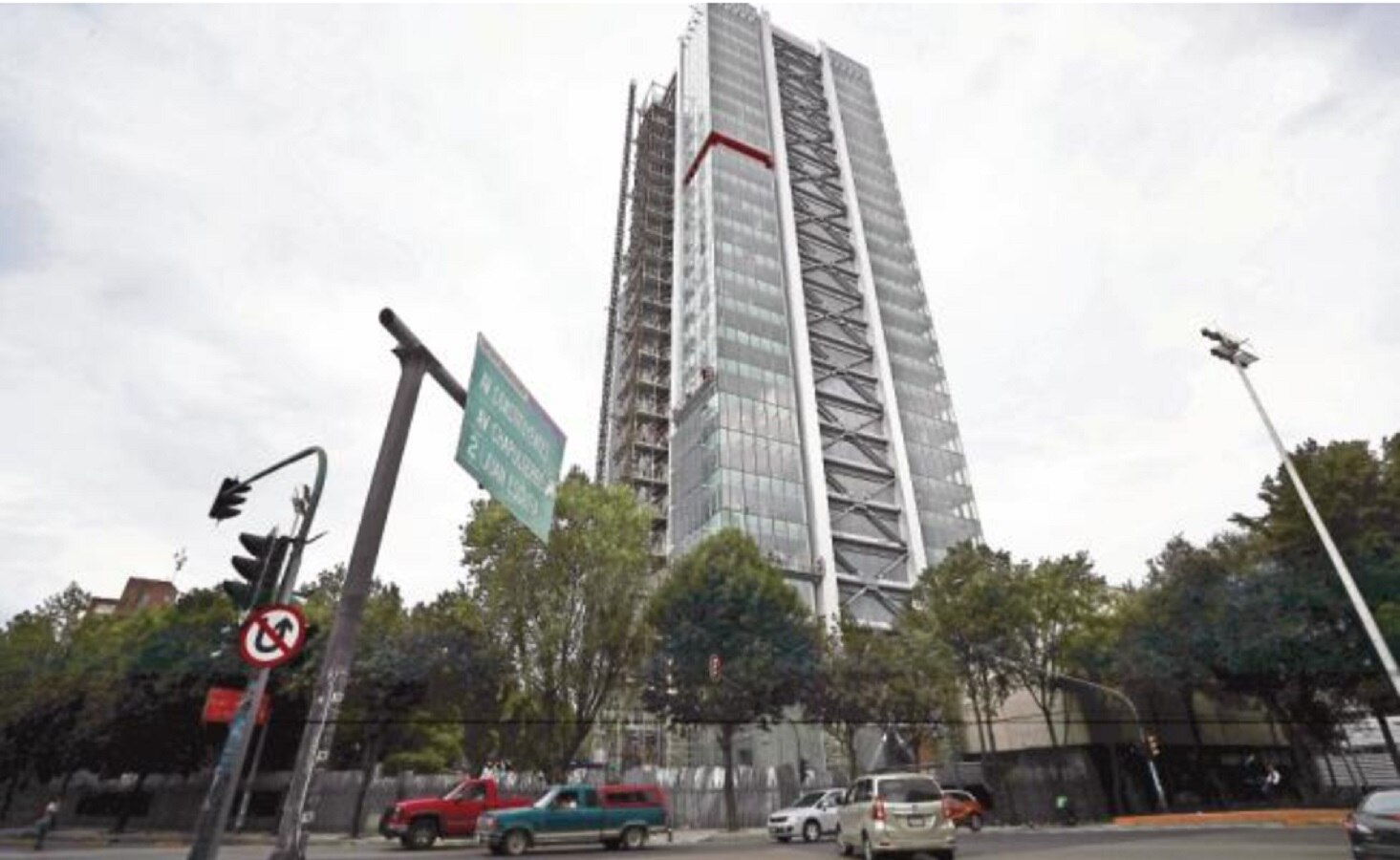 Gastan $500 millones en remodelación de Secretaría de Economía… y ya se van