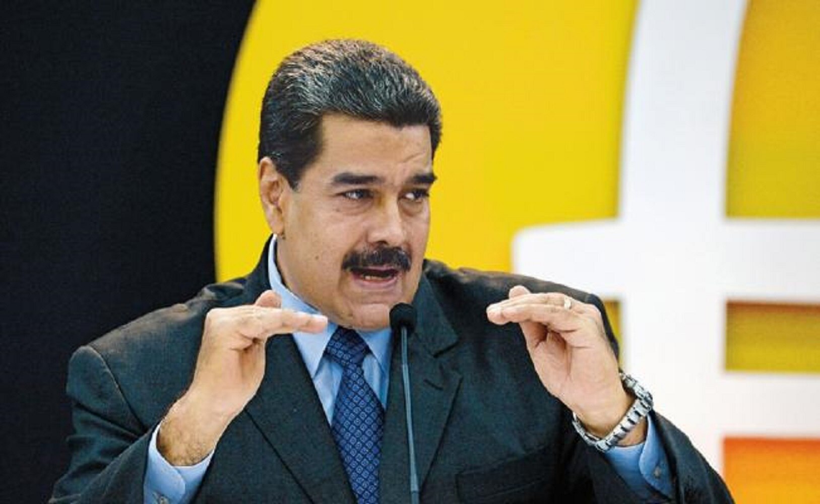 El presidente venezolano Nicolás Maduro, al hablar del Petro, en Caracas (FEDERICO PARRA. AFP)