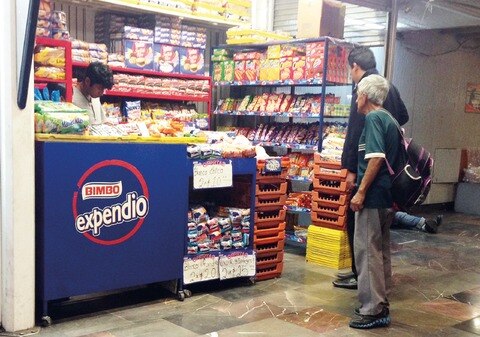 Corporativos venden casi caducos 