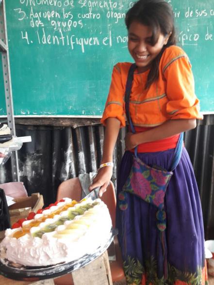 La historia detrás de la escuela de Julio, el niño famoso por su primer pastel