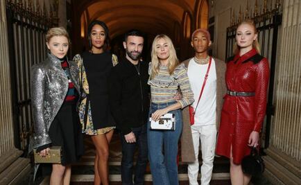 Emma Stone, Xavier Dolan y Sienna Miller asisten al desfile de Louis Vuitton en París