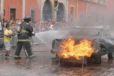 Alistan convención nacional de bomberos