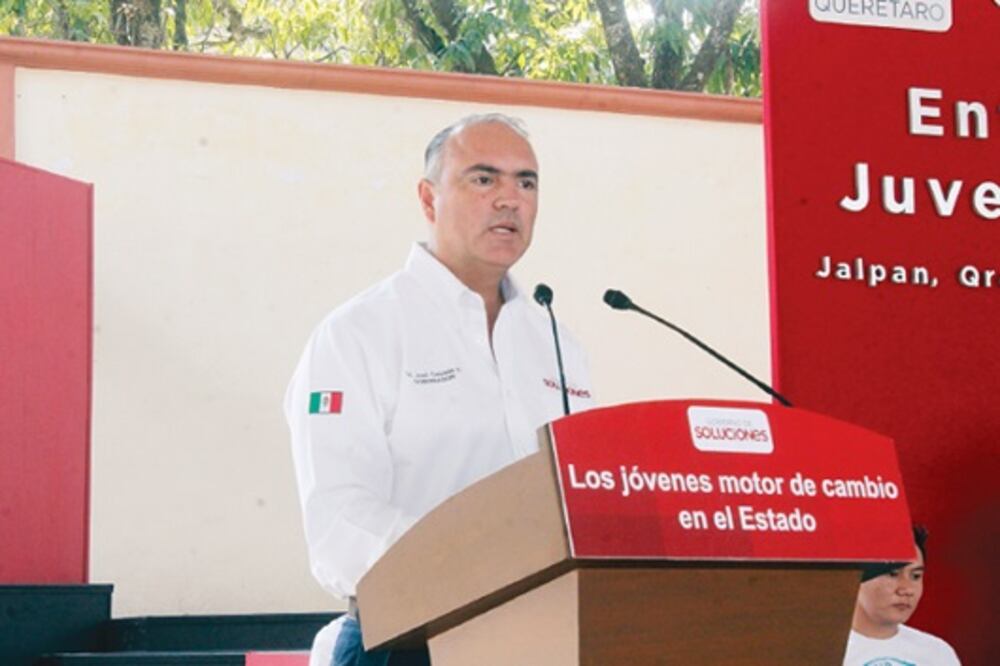 JCR recorre la sierra y entrega créditos