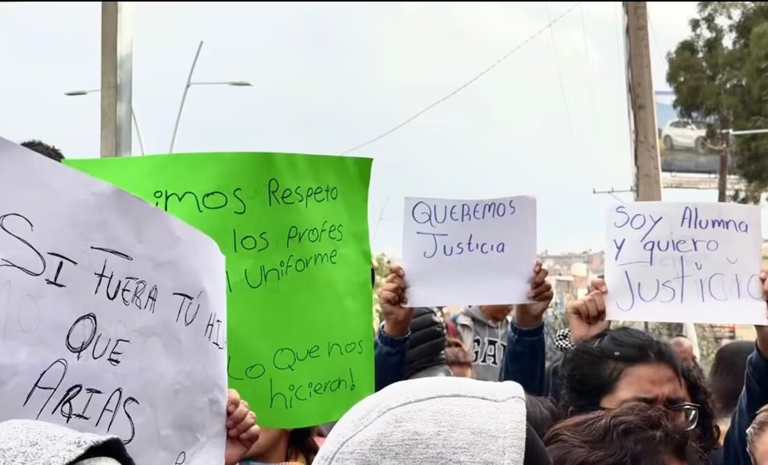 Estudiantes de secundaria en Zacatecas crean catálogo sexual con IA; suspenden a directivos y maestros protestan