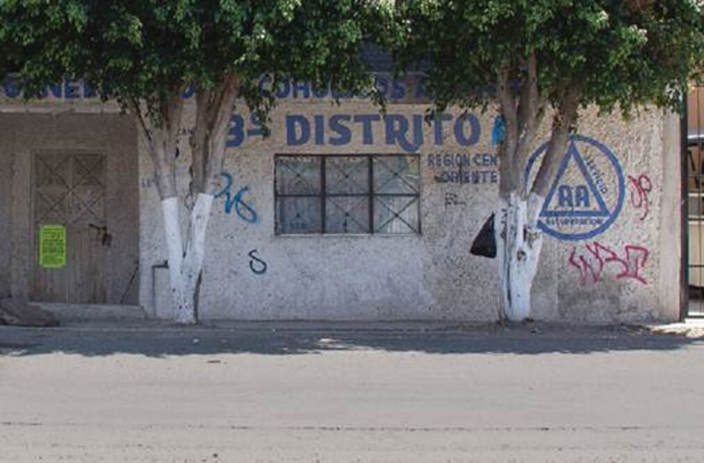 Ilegalmente 60 centros antiadicciones