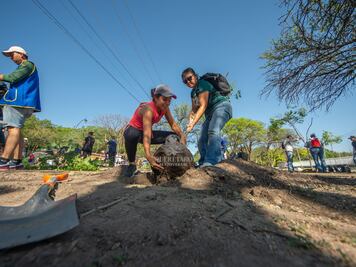 Plantan 128 árboles en el Circuito Cerro de las Campanas