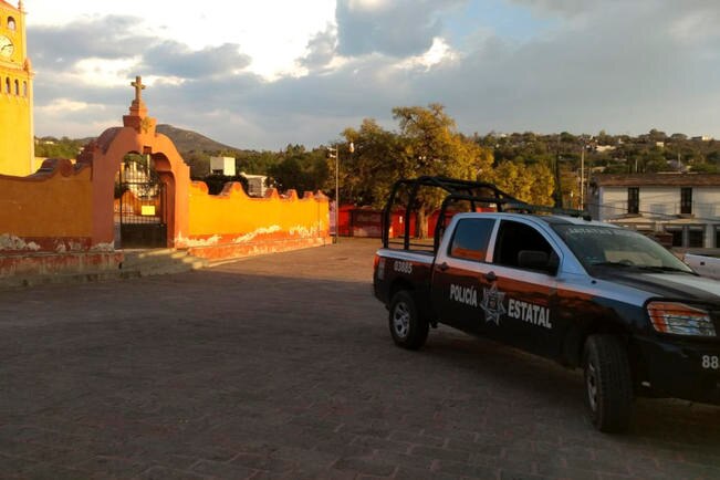 Hallan cuerpo de mujer en Cadereyta