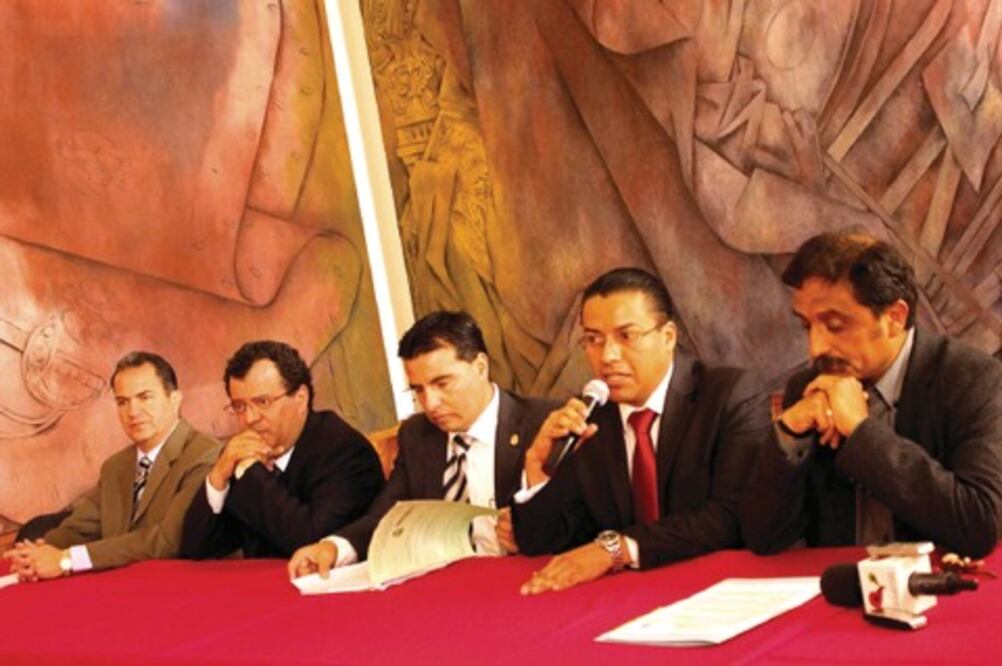 En riesgo, finanzas de la UAQ