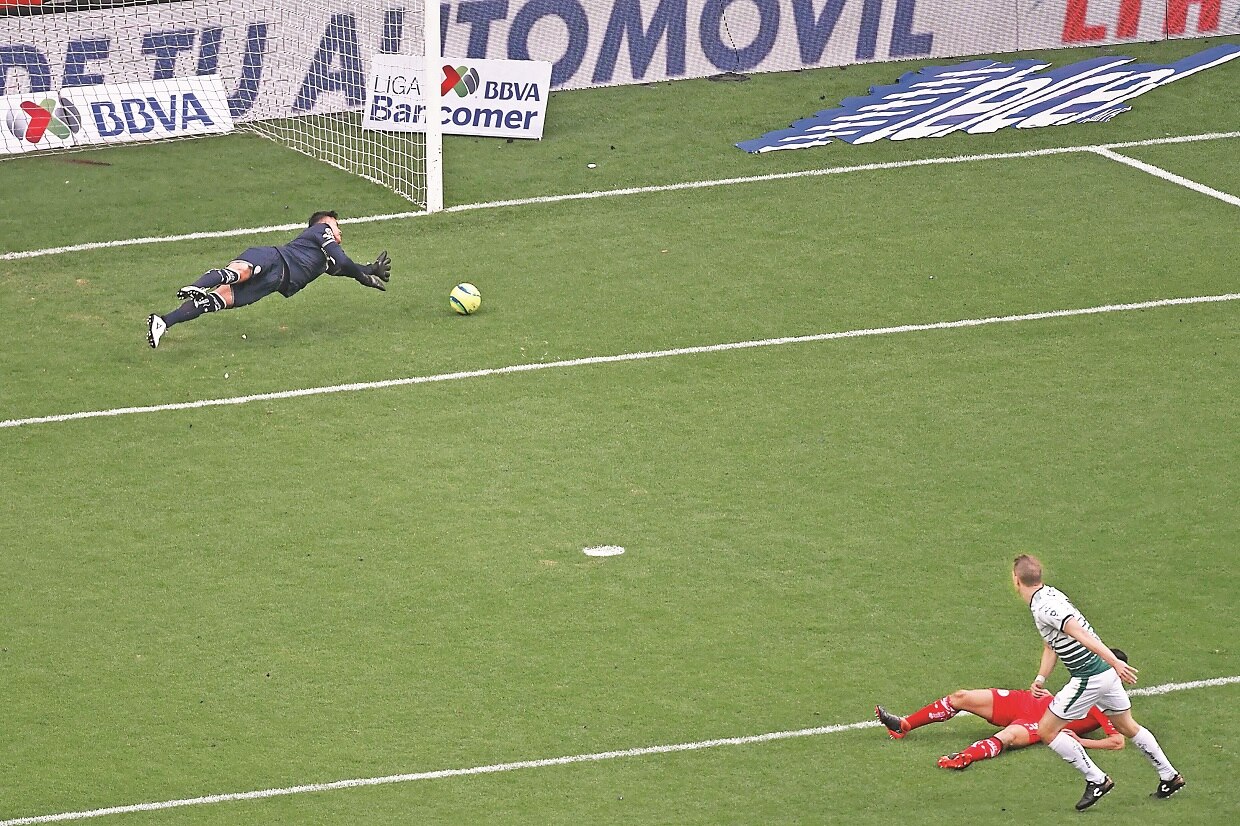 Julio Furch hizo el milagro en el mismísimo infierno con un gol tempranero FOTO: Ttzel Espinosa