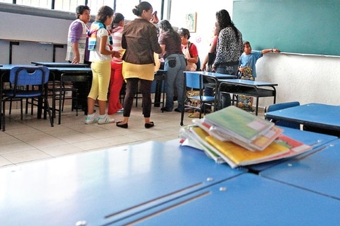 Culpan a SEP estatal por escuelas “patito”