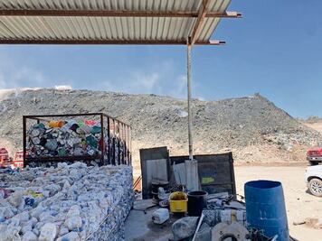 Municipio de Corregidora tira su basura en Colón, luego de incendio