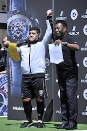 Pelé y Diego ven chiquito a Messi