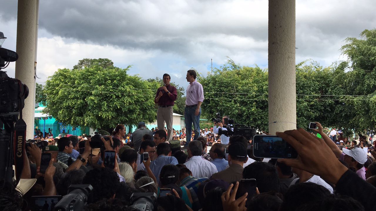 Mexicanos harán frente de reconstrucción unidos: EPN