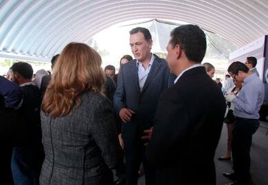 Pide Mauricio Kuri a CFE explicar tarifas