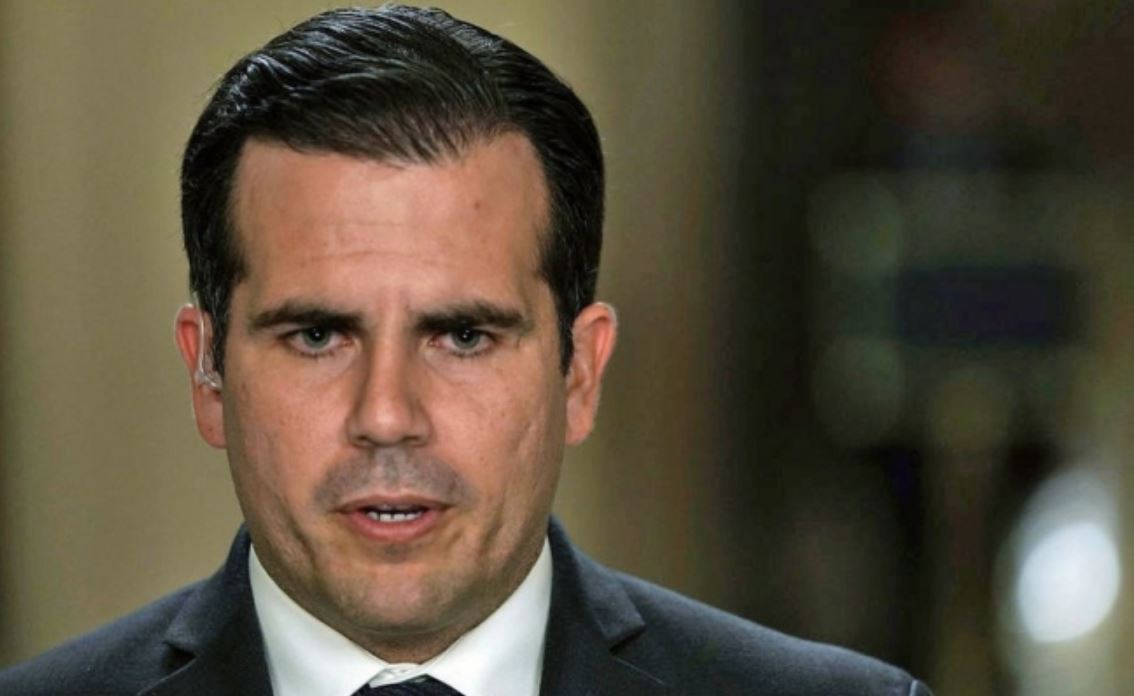 Qué dicen los mensajes homófobos y sexistas del gobernador de Puerto Rico