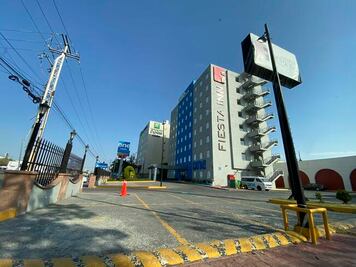 Tendrán que ir a pesar de las obras; en hoteles de 5 de Febrero descartan el home office