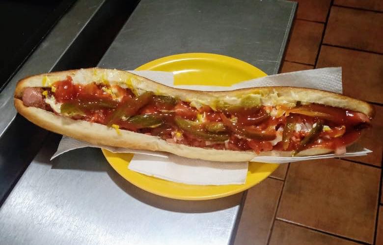 Video. Dicen que los hot dogs de La Congregación son los más ricos de Querétaro