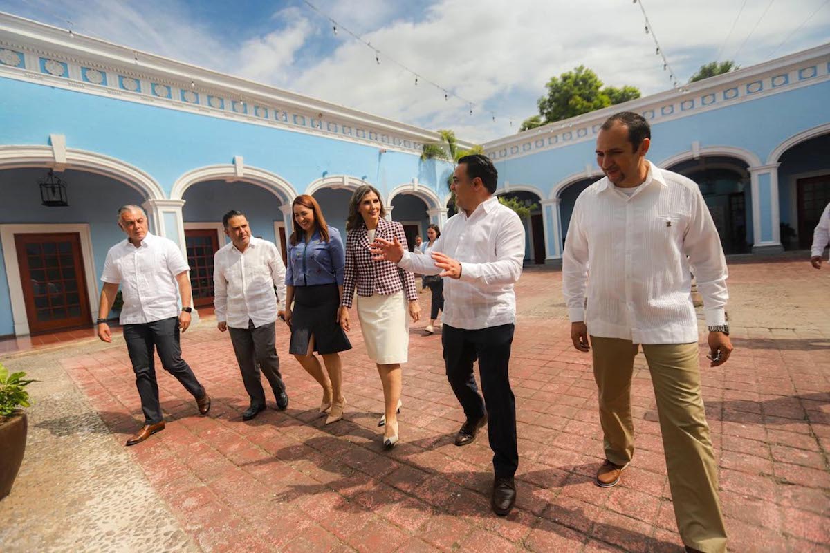 16 DE JULIO DE 2023 *PAG 3 EL ALCALDE LUIS NAVA PRESENTO EN COLIMA LA APLICACION CUELGAPP* FOTO: ESPECIAL