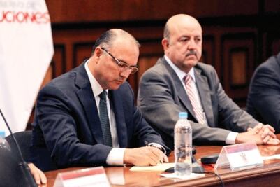 Firman iniciativa de Derechos Humanos