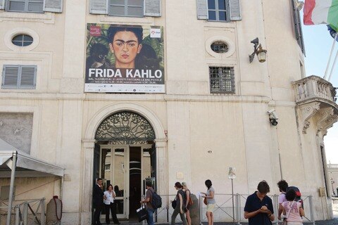 Frida Kahlo rompe récord en Italia