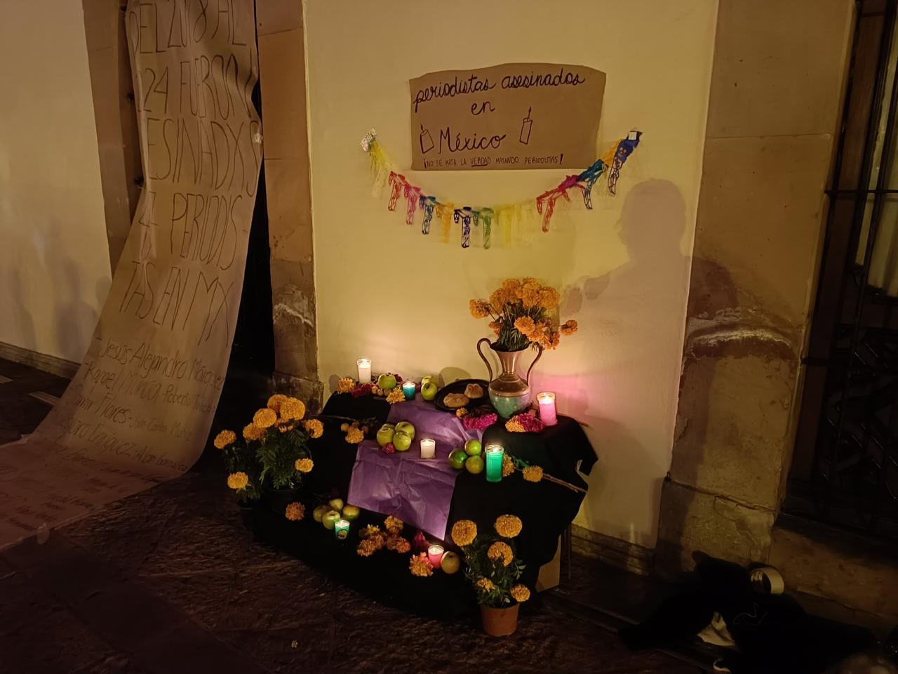 Dedican altar a periodistas asesinados