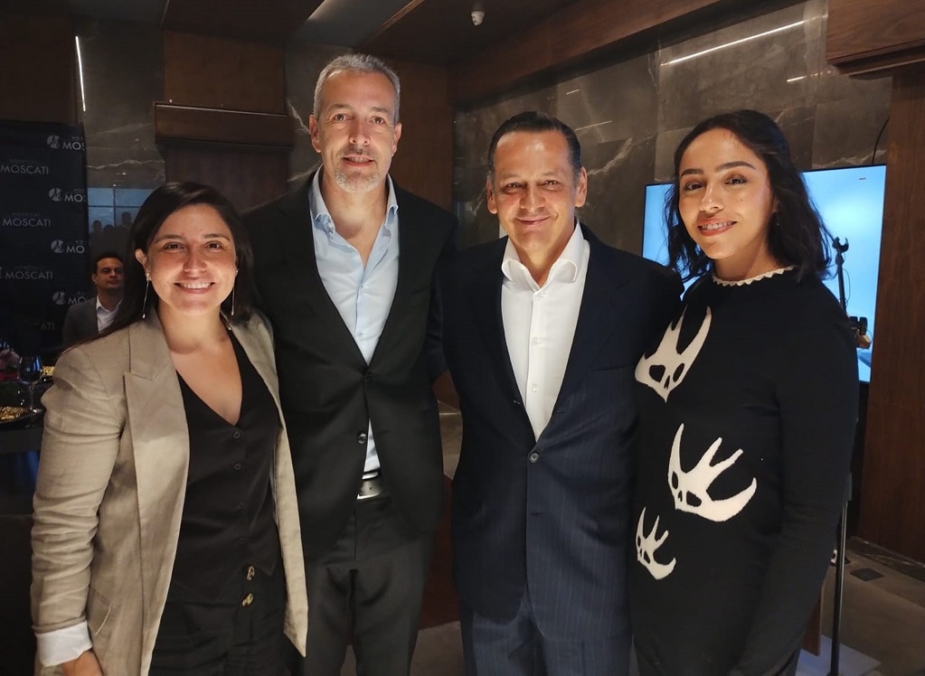 VERÓNICA ROJAS, ÁLVARO ORTEGA, ENRIQUE BORBOLLA Y ALEXA BORBOLLA